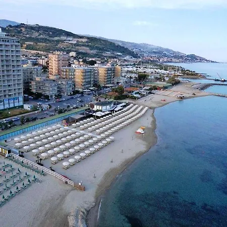 Otel Jean Marie 3*