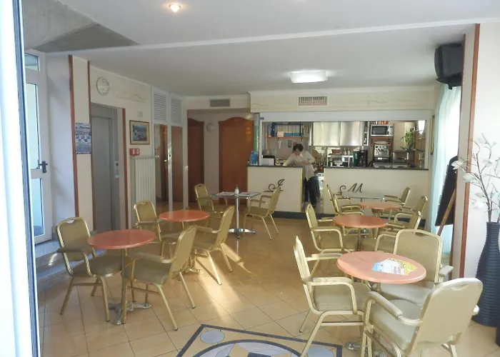 Jean Marie فندق 3*