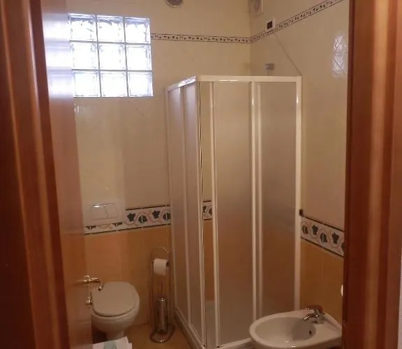 فندق Jean Marie 3*